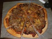 Pizza sa tunjevinom (2)