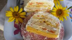 Žuta voćna torta