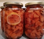 Slatko od dunja sa orasima i limunom