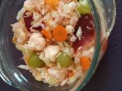 Šarena salata da bijelim grožđem
