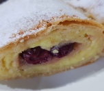 Pita sa vanilom i višnjama