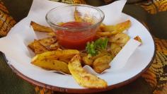 Pečen pomfrit sa parmezanom i začinima