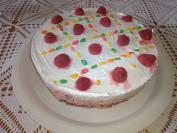 Torta s ekspandiranim pirinčem i voćem