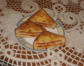 Ajvar tost sendviči
