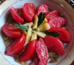 Salata od plavog paradajza