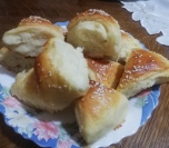 Trouglići sa kajmakom