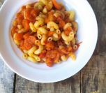 Cavatappi posna testenina sa povrćem i začinima