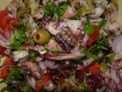 Salata od hobotnice sa povrćem