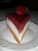 Cheesecake sa šumskim jagodama