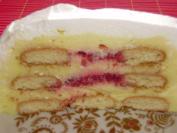 Torta sa plazmom i malinama